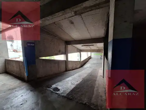 Cochera cubierta en venta