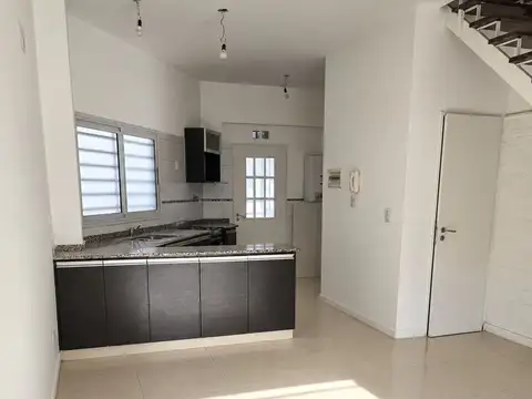 Casa en Venta en Villa Sarmiento, USD 98.000