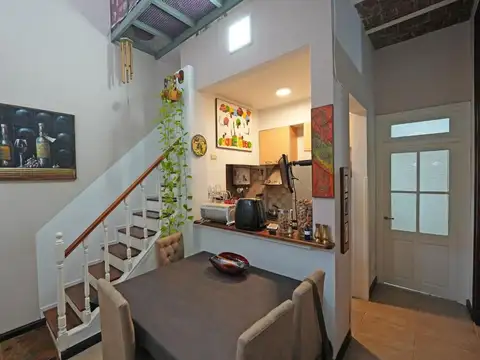 PH con ampliaciones, gran terraza y quincho propio