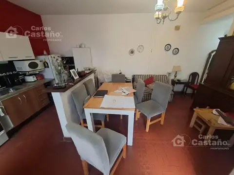 Depto Tipo Casa 4 ambientes con 1 baño