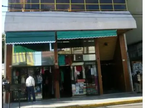 Departamento en alquiler 4 Ambientes Balcón al frente.