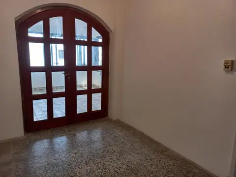 Dpto. 3 Amb. Pta. Baja, lavad. y garage