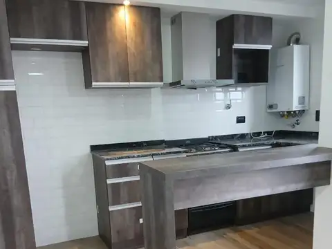Dto 2 amb con balcón a estrenar