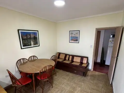 Casa 2 ambientes con 1 baño