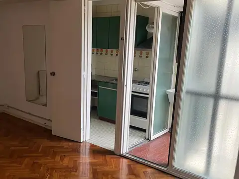 Avenida Pueyrredon al 1900