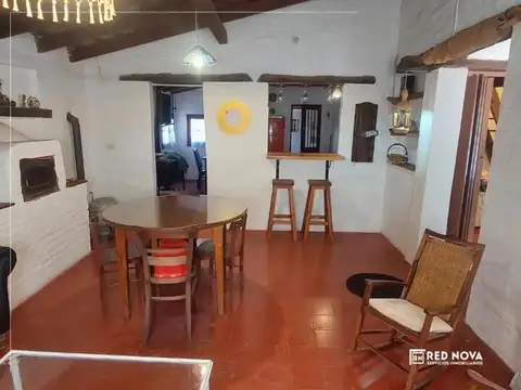 Casa en Venta con 2 cocheras
