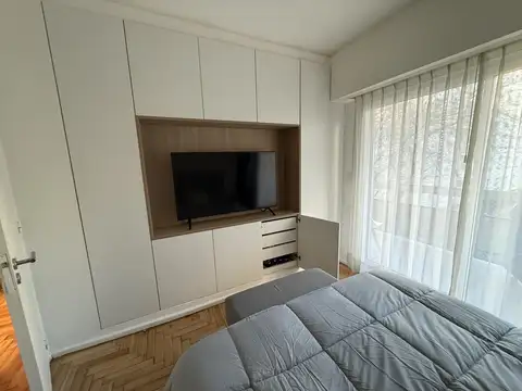 Departamento de 3 ambientes con balcón en venta Las Cañitas