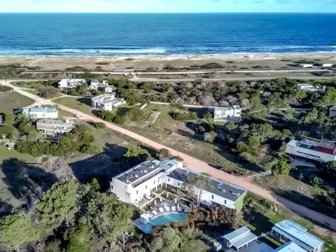 HOTEL EN VENTA EN JOSE IGNACIO PUNTA DEL ESTE