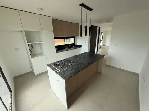 Casa en Venta en Brisas De Manantiales, USD 235.000