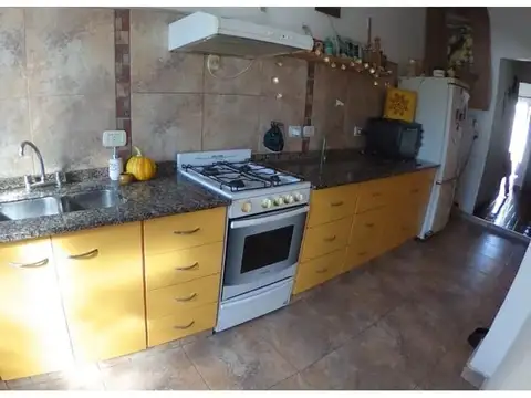 OPORTUNIDAD UNICA  DUPLEX DE 100 M2 CON JARDIN, PISCINA, Y PARRILLA EN MERLO CENTRO RESIDENCIAL