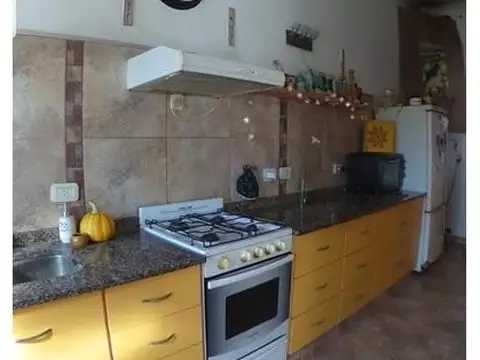 Gral Juan M De Pueyrredon 100