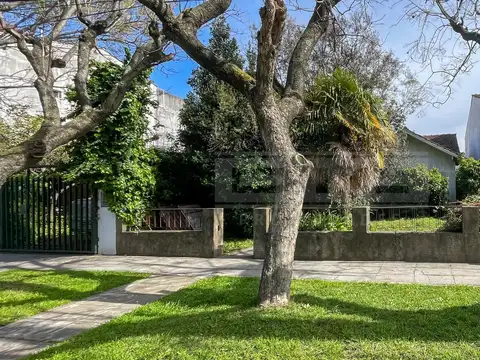 Casa en Venta en Munro, USD 220.000