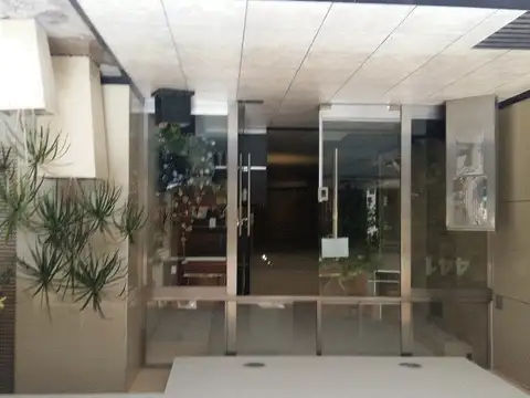 2 AMBIENTES EXELENTE ESTADO LATERAL CON BALCON