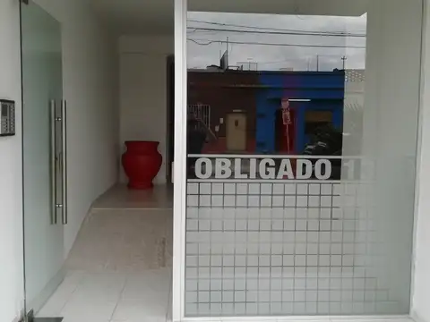 OBLIGADO 1300, Piso 1
