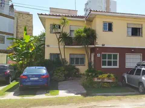 Venta y Alq Temp 2 amb Barrio Norte 50mts del mar 