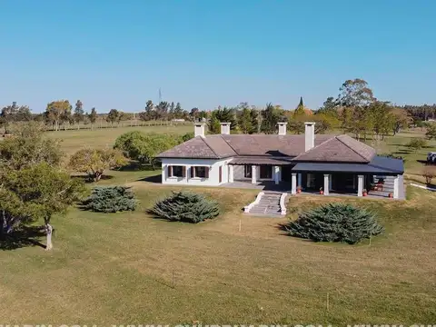 CAMPO MIXTO 556 HAS CON CASCO DE ESTANCIA URUGUAY