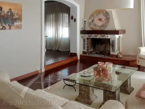 Importante Propiedad al pié del Cerro Tres Cerritos Desarrollada en una planta