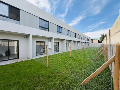 Depto Tipo Casa en Venta de 2 dormitorios