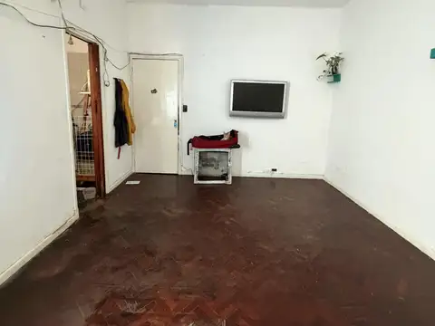 Departamento en Venta en Vicente Lopez Vias / Maipu, USD 105.000