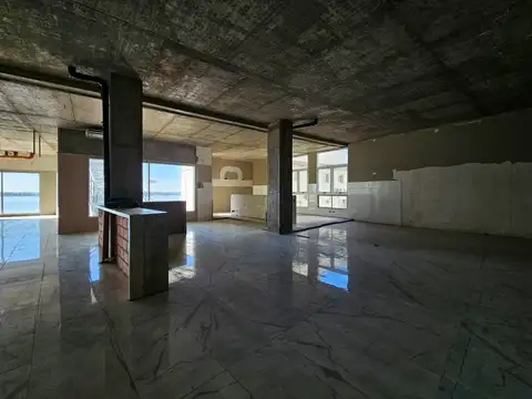 OFICINA/LOCAL COMERCIAL DE 340m2 CON VISTA AL RÍO EN ALQUILER EN PUERTO NORTE