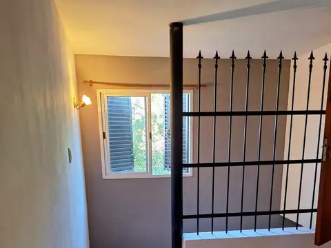 Depto Tipo Casa en Venta de 5 dormitorios