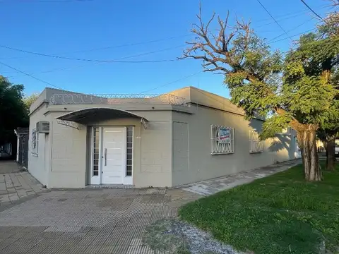 CASA EN VENTA EN MERLO CENTRO