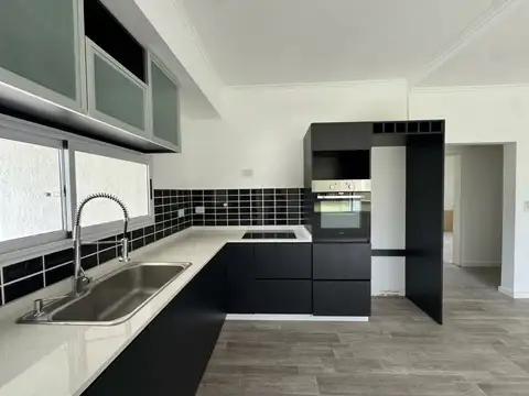 Casa 3 ambientes con 2 baños