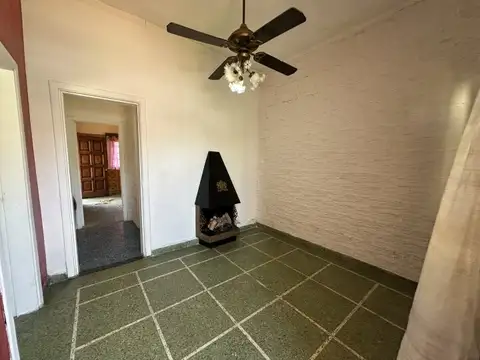 Casa en Alquiler con 1 cochera