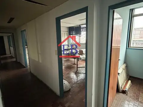 Depósito en Flores
