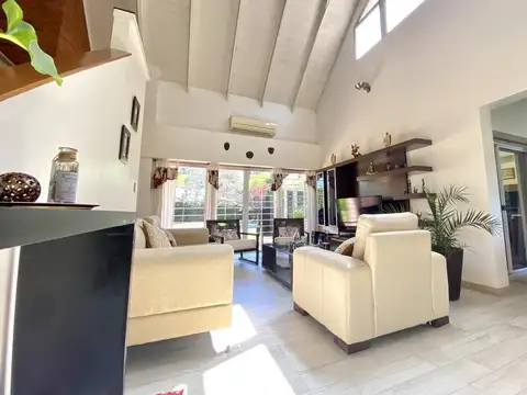 Casa en Venta al Noreste