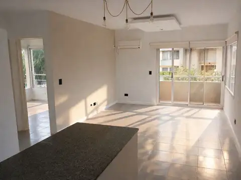 HERMOSO DEPARTAMENTO AL FTE 3 AMBIENTES C/COCHERA