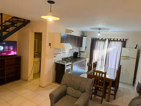 DÚPLEX DOS DORMITORIOS  BELTRÁN SUR BARRIO BOMBAL