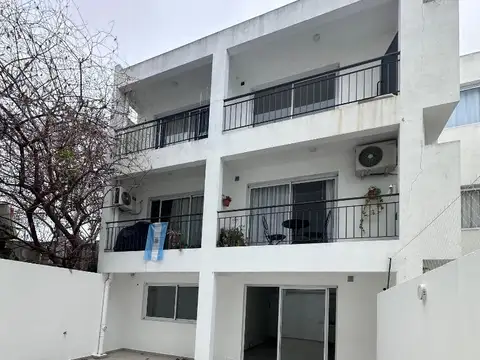 25 De Mayo 100, Piso PB