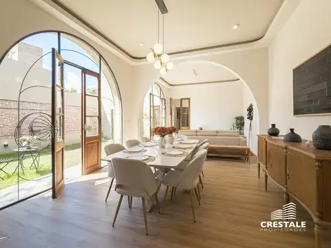 Venta - Casa 3 dormitorios con Jardín y piscina - Lourdes - Rosario.
