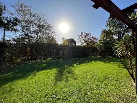 CASA 2 Dormitorios con terreno y piscina