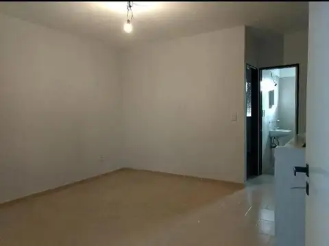 Departamento en Alquiler en Caseros, $ 400.000
