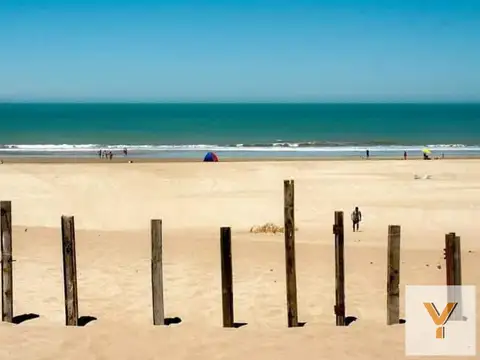 Complejo de cabañas en venta - 3 Dormitorios 3 Baños - 445mts2 - Balneario Marisol