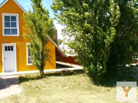 Complejo de cabañas en venta - 3 Dormitorios 3 Baños - 445mts2 - Balneario Marisol