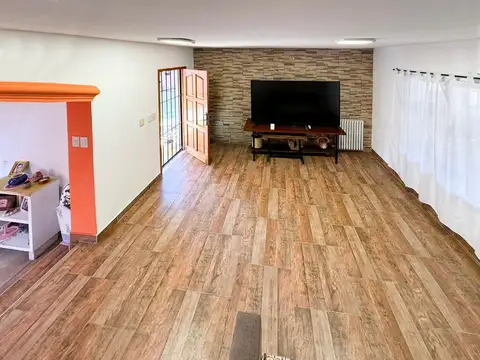 Casa en Venta en Moreno, USD 130.000