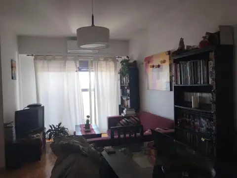 DEPARTAMENTO TRES AMBIENTES-FLORES-ALQUILER TEMPORAL