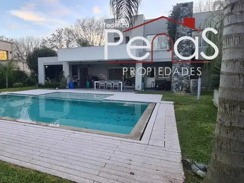 Casa en Alquiler en El Nacional Club de Campo, USD 2.700