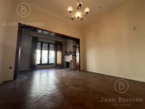 Venta Casa de 3 dormitorios en Temperley Este.