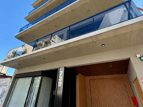 VENTA DEPTO 3 AMBIENTES MATADEROS BALCON AL FRENTE