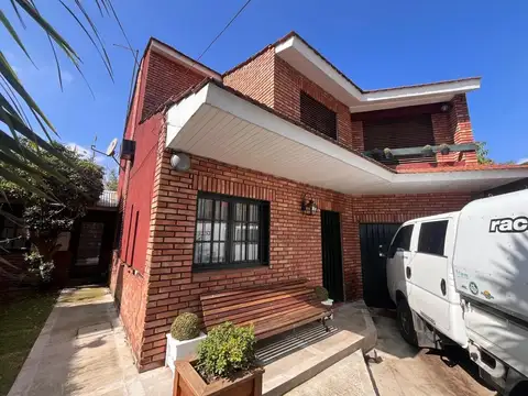 Casa en Venta en Adrogue, USD 270.000