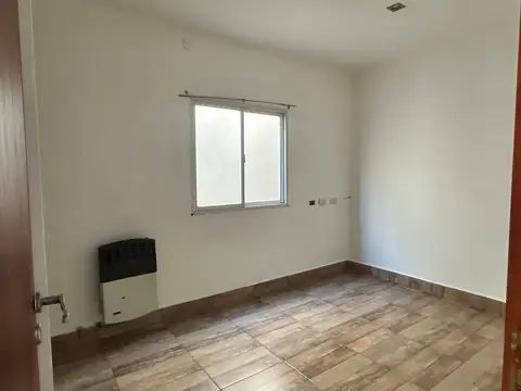 Depto Tipo Casa en Alquiler de 3 ambientes