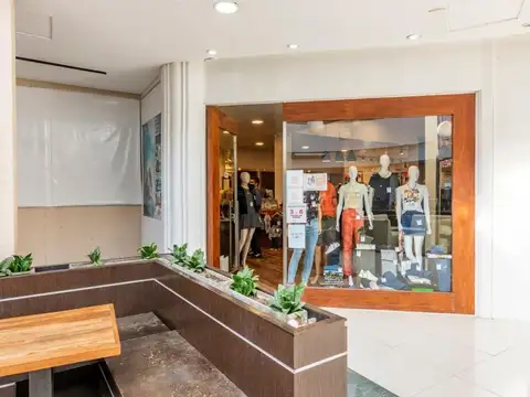 Importante Local Comercial 148 m² - Hudson Plaza Comercial, Berazategui