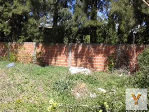 Terreno en Venta 20  mts Fondo