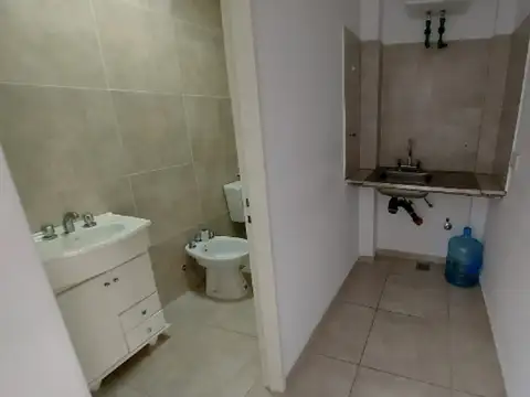 Local en Alquiler Via Púb.