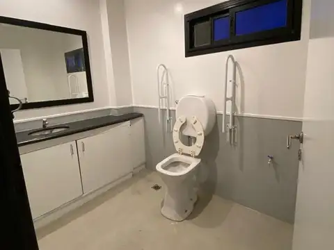 Local en Alquiler 46 años