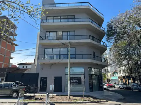 Oficina en Alquiler en Morón, $ 1.300.000